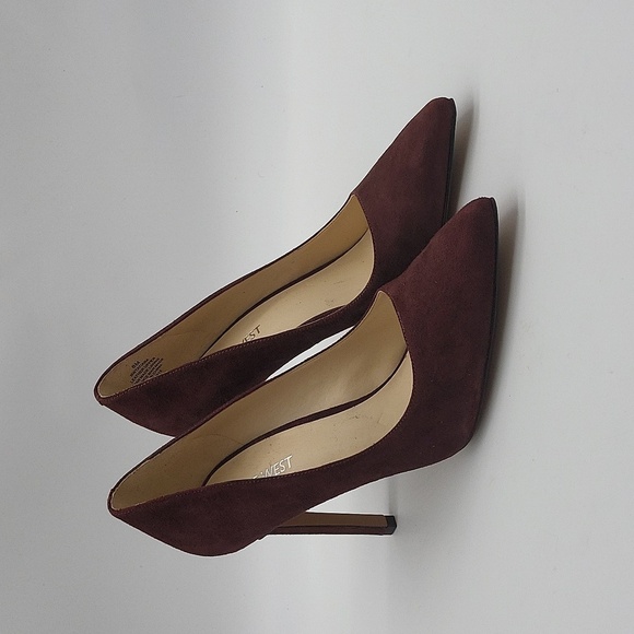 1752- Nine West Tatiana Suede Women's Heel Size 8 Wine Color - Picture 1 of 10